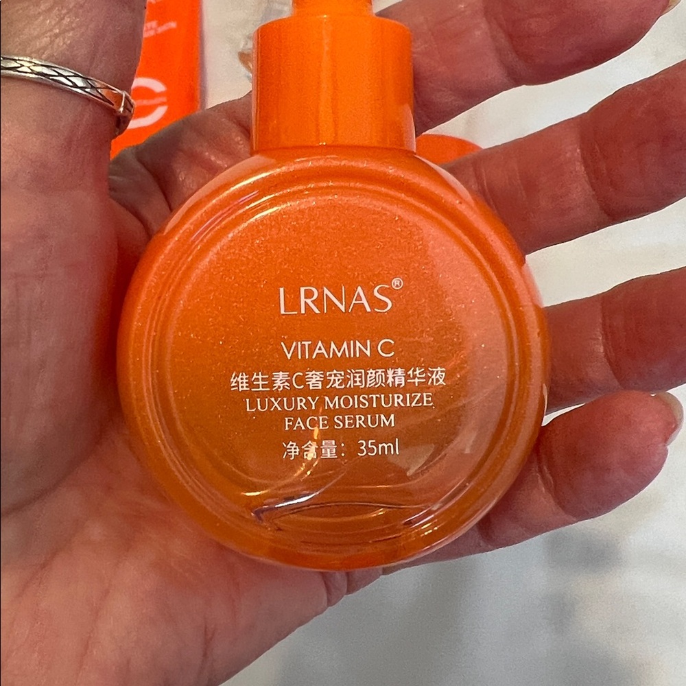 NWOT Lrnas organic Vitamin C Skincare Set with cleanser  toner serum moisturizer - Picture 11 of 14
